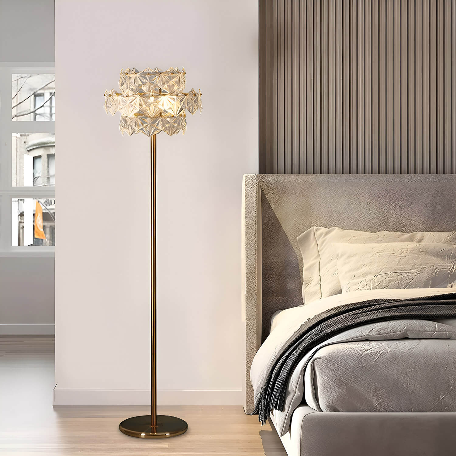 Modern Elegant Gold Glass Floor Lamp with Snowflake Lampshade Lumimuse