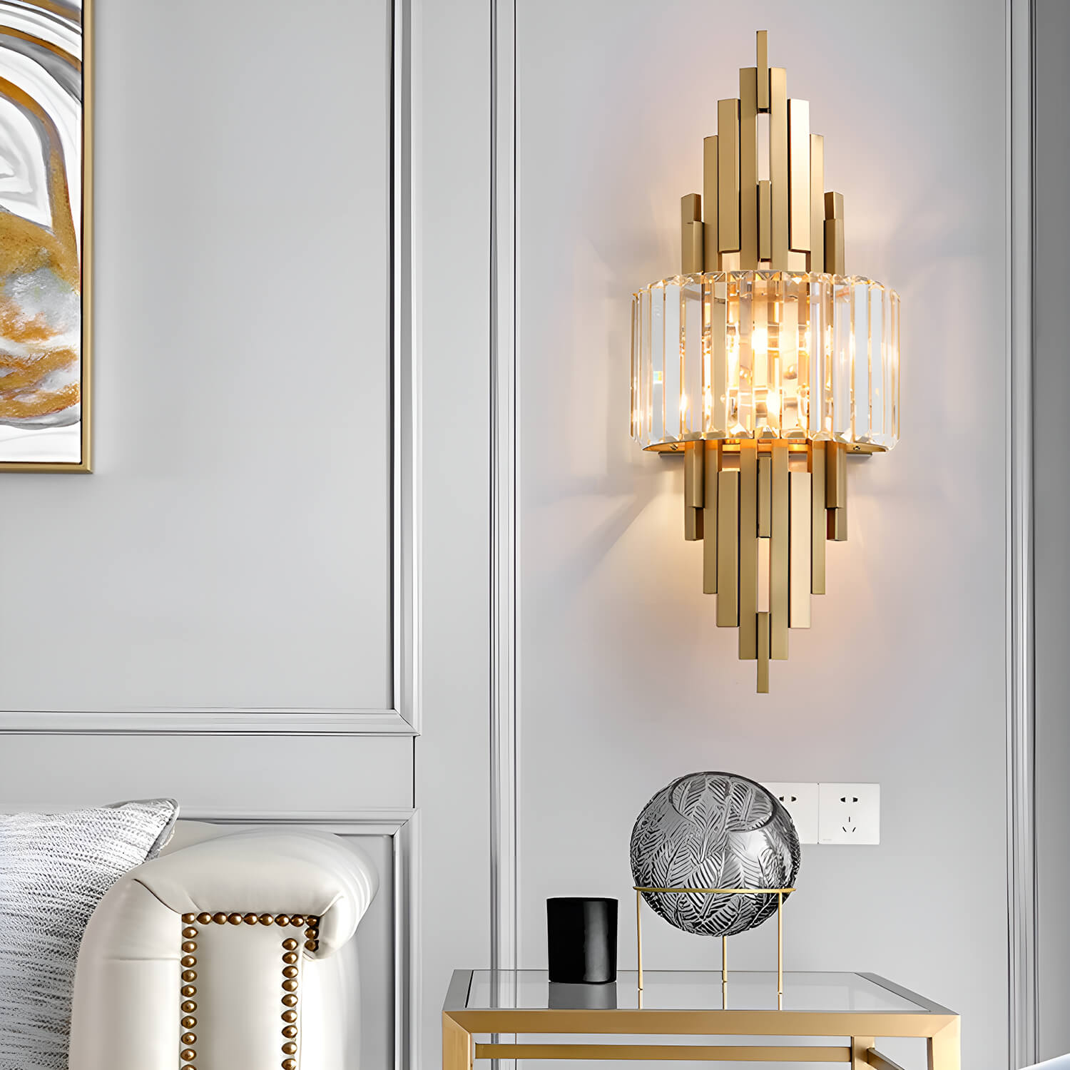 Modern Elegant Art Gold Crystal Wall Sconce Lamp | LumiMuse